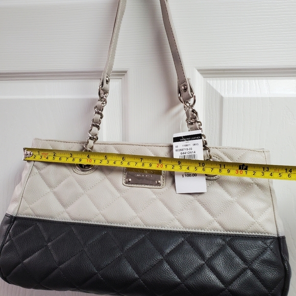 NWT Nine West cream and black triple compartment purse with magnetic closure - Picture 5 of 9